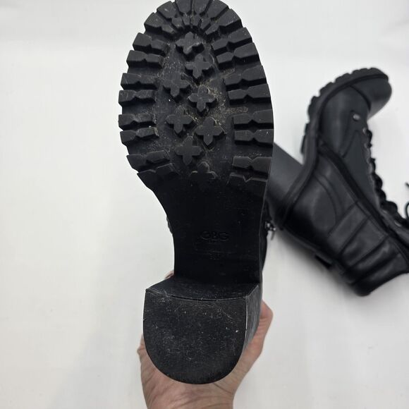Guess Jaydyn Boots 8.5M Black Faux Leather Lug Sole Combat Goth Grunge Vampire - Picture 8 of 16